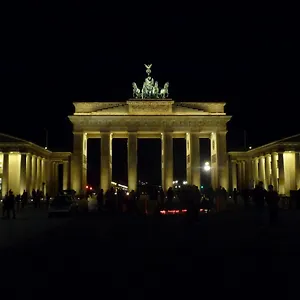 Apartment&rooms Near Brandenburg Gate Apartment Berlin